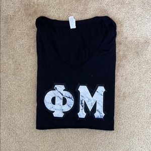 Bella V-Neck Tee with Marbled Phi Mu Letters